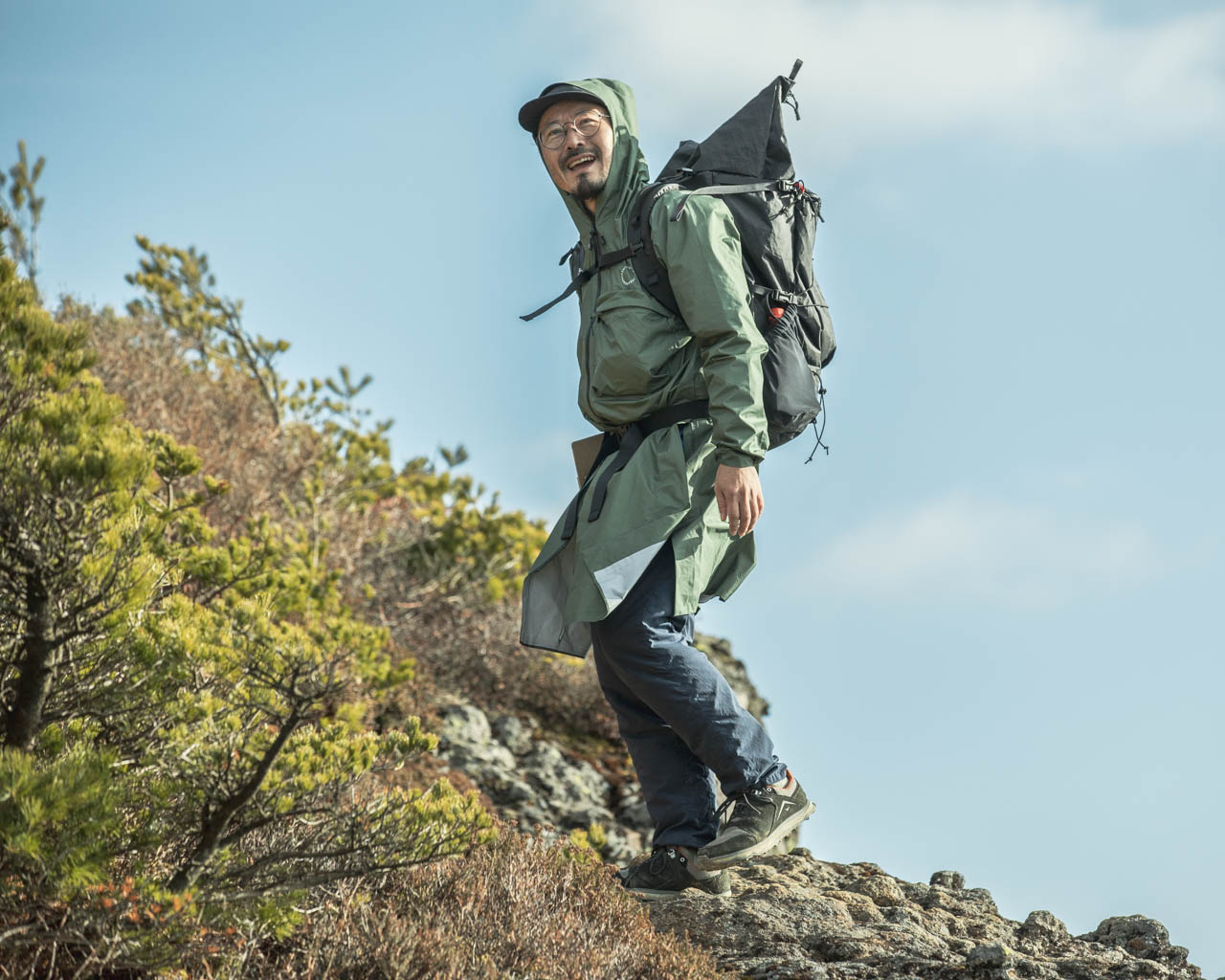 山と道 UL All-weather Jacket black L | hartwellspremium.com