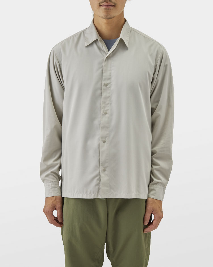 登山用品山と道 Bamboo Shirt white sand 新品 - 登山用品